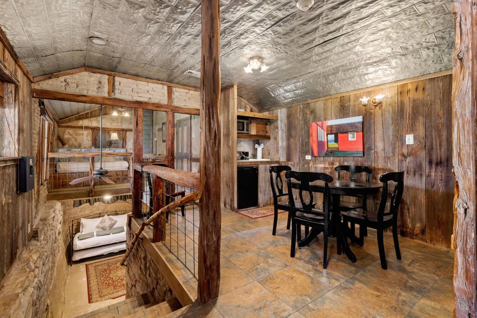 Вилла #6 The Root Cellar At Garrison In Gruene Нью Браунфелс Экстерьер фото