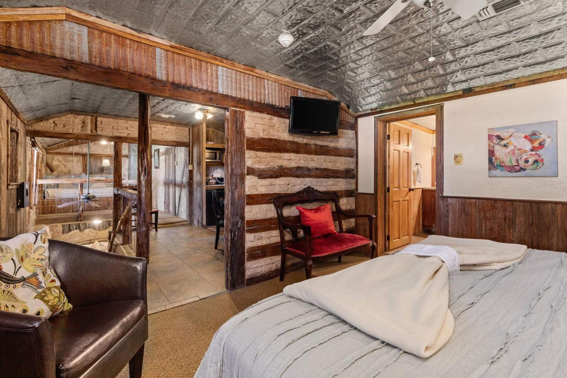 Вилла #6 The Root Cellar At Garrison In Gruene Нью Браунфелс Экстерьер фото