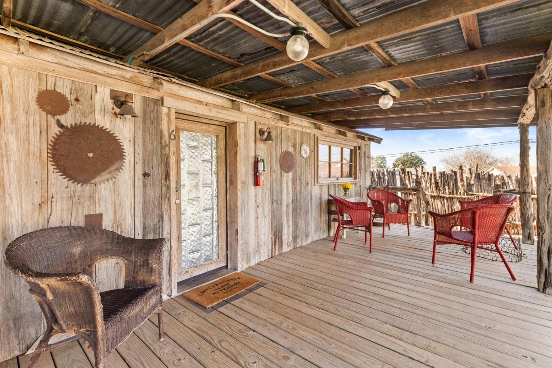 Вилла #6 The Root Cellar At Garrison In Gruene Нью Браунфелс Экстерьер фото